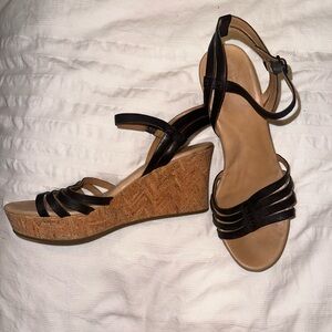 UGG shoes. Super soft. Worn twice.